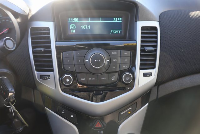 Used 2013 Chevrolet Cruze LT image 14