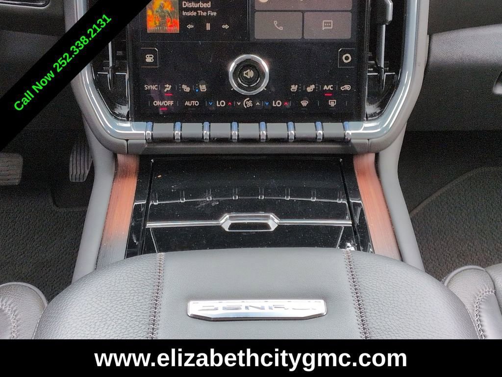 Used 2025 GMC Yukon XL Denali AWD/4WD image 21