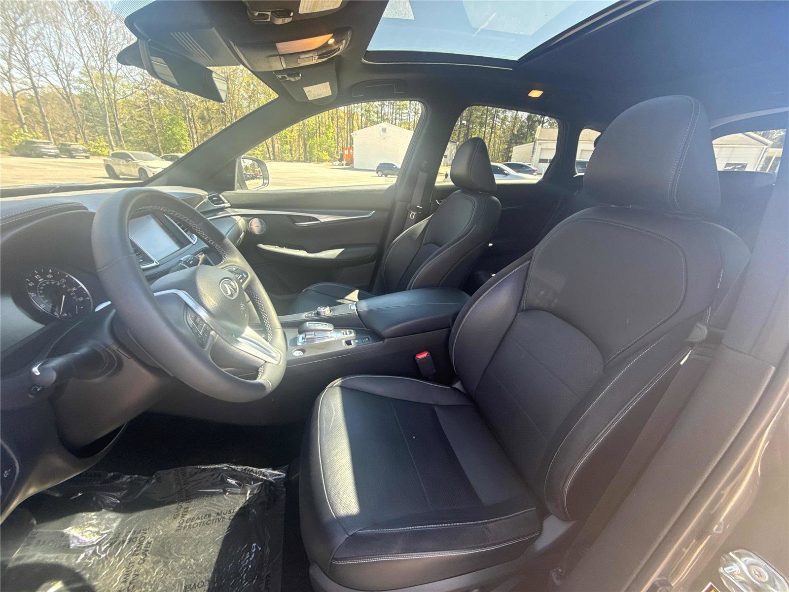 Used 2023 INFINITI QX50 Sport image 11