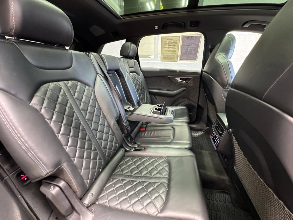 Used 2021 Audi SQ7 Premium Plus AWD/4WD image 29