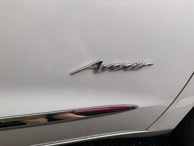 Used 2018 Buick Enclave Avenir w/ Avenir Technology Package FWD image 8