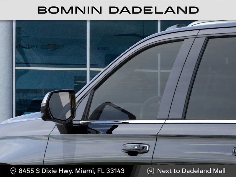 Used 2026 Chevrolet Suburban Premier image 12