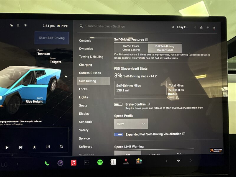 Used 2024 Tesla Cybertruck AWD Crew Cab image 39