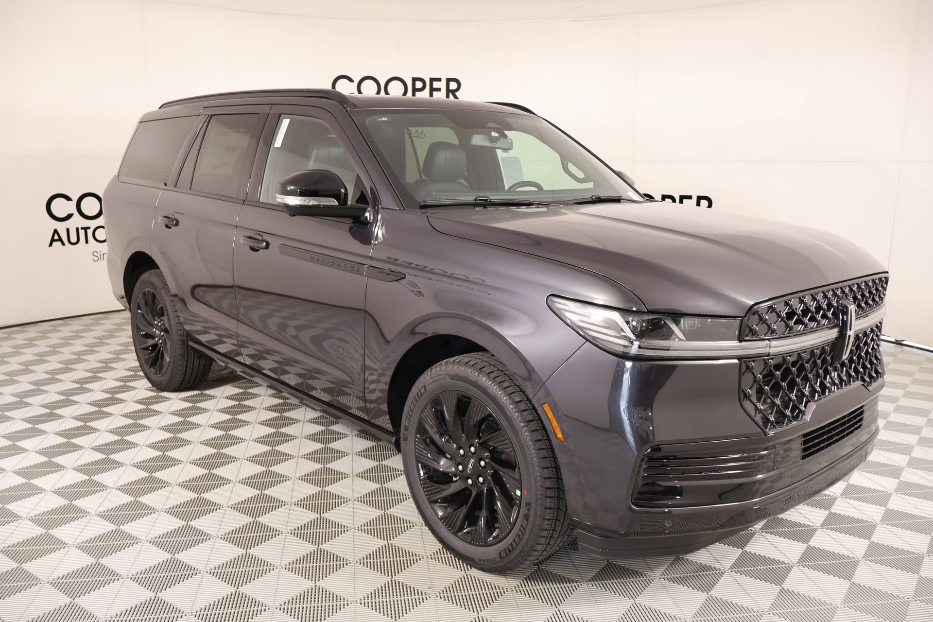 New 2026 Lincoln Navigator Reserve w/ Jet Appearance Package AWD/4WD 360° Tour