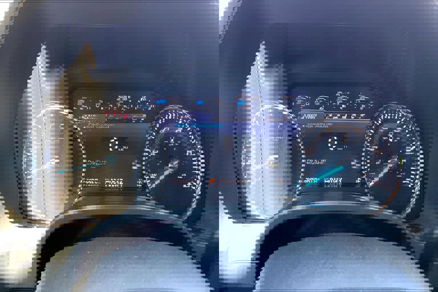 Used 2019 Ford F250 Lariat w/ Lariat Ultimate Package AWD/4WD image 26