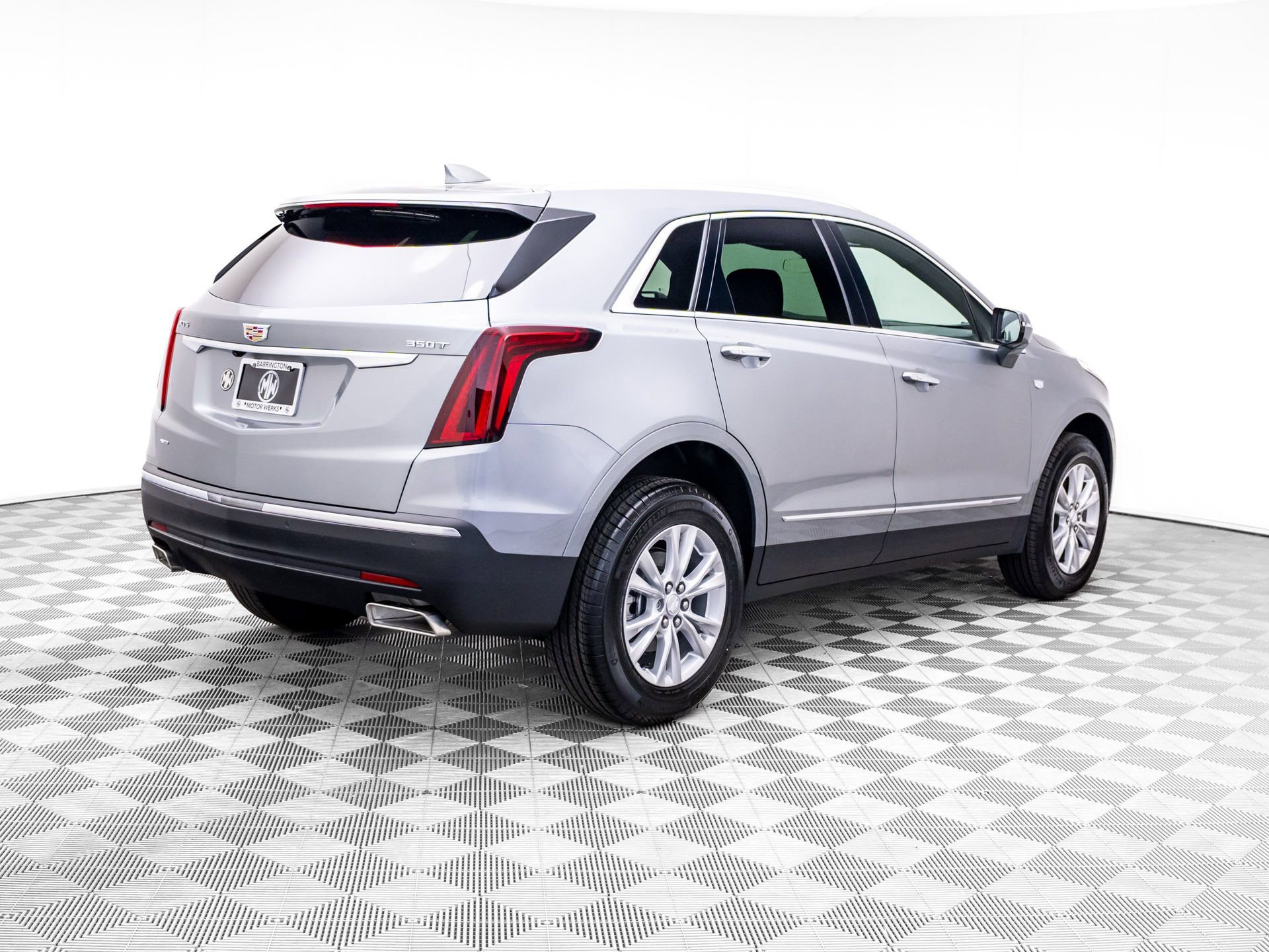 New 2026 Cadillac XT5 Luxury w/ LPO, Floor Liner Package AWD/4WD image 6