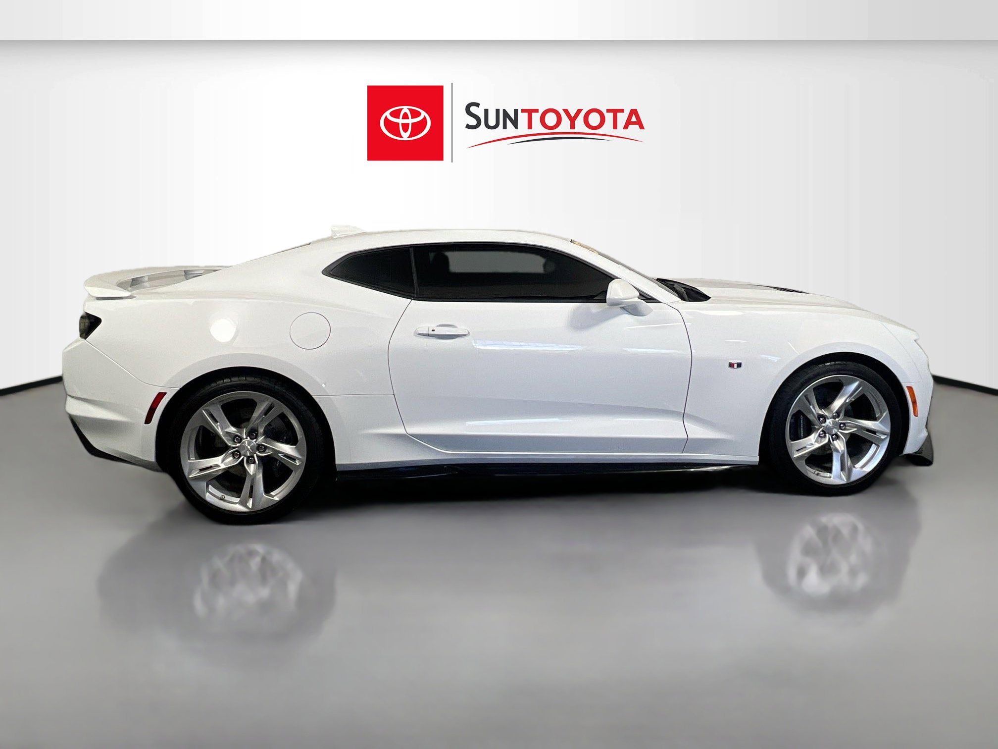 Used 2024 Chevrolet Camaro SS image 2