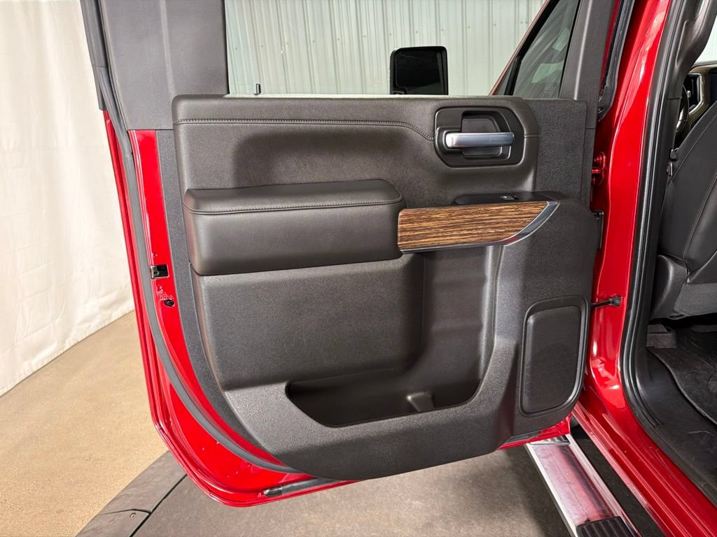Certified 2022 Chevrolet Silverado 2500 High Country w/ Technology Package AWD/4WD image 18