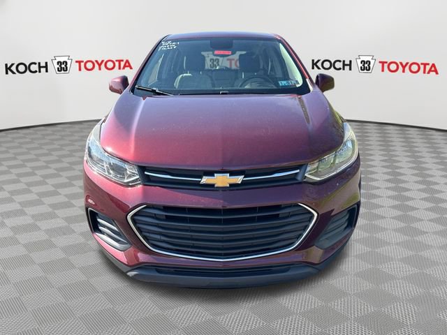 Used 2017 Chevrolet Trax LS image 2