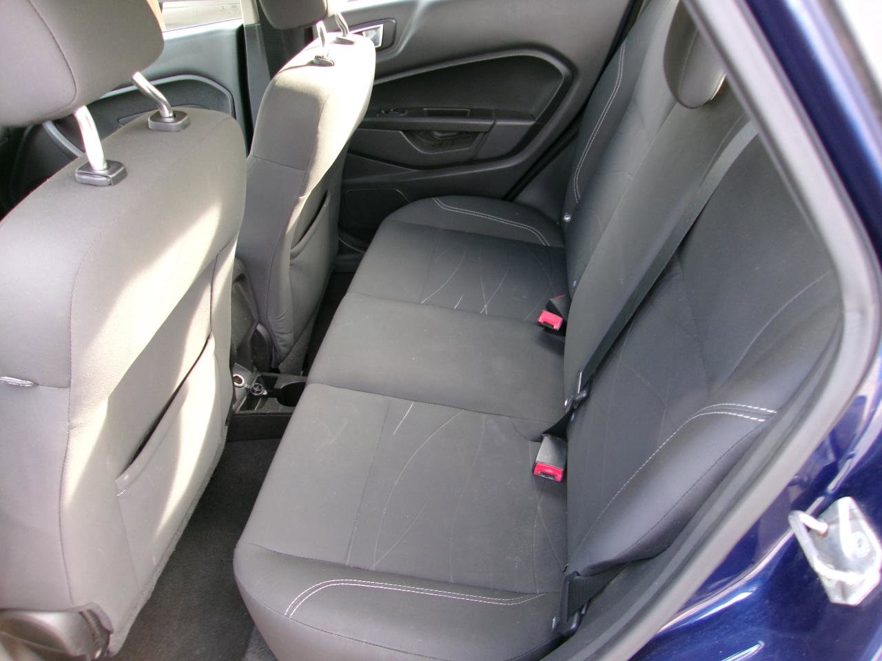 Used 2016 Ford Fiesta SE image 12