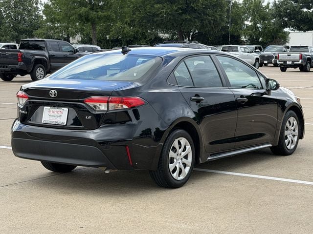 Certified 2025 Toyota Corolla LE FWD image 4
