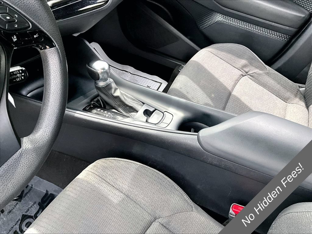 Used 2019 Toyota C-HR LE FWD image 12