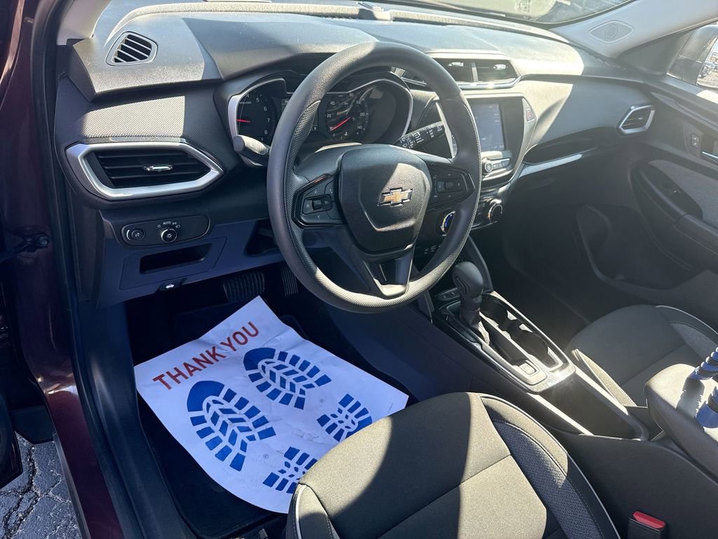 Used 2023 Chevrolet TrailBlazer LS image 12