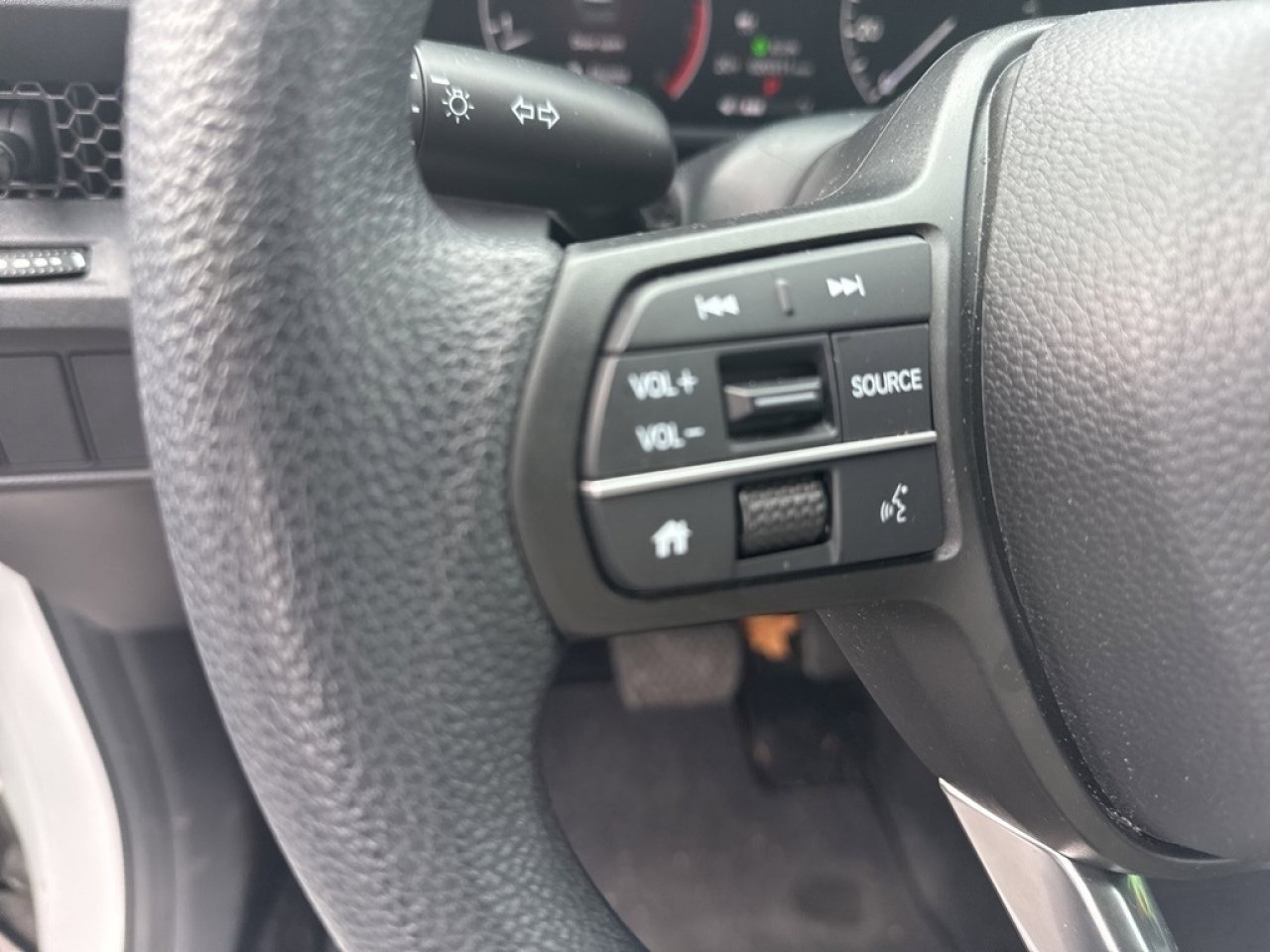 Used 2023 Honda CR-V EX image 24