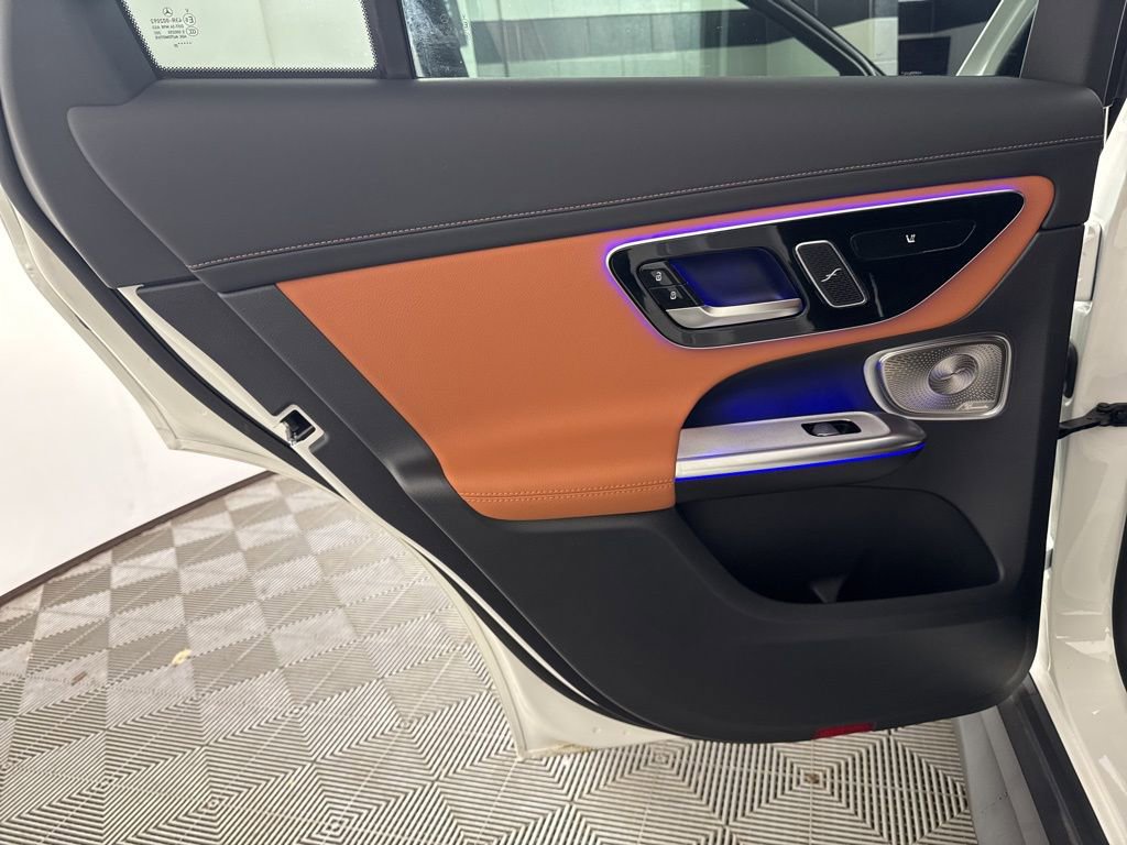 Certified 2025 Mercedes-Benz GLC 300 4MATIC image 19