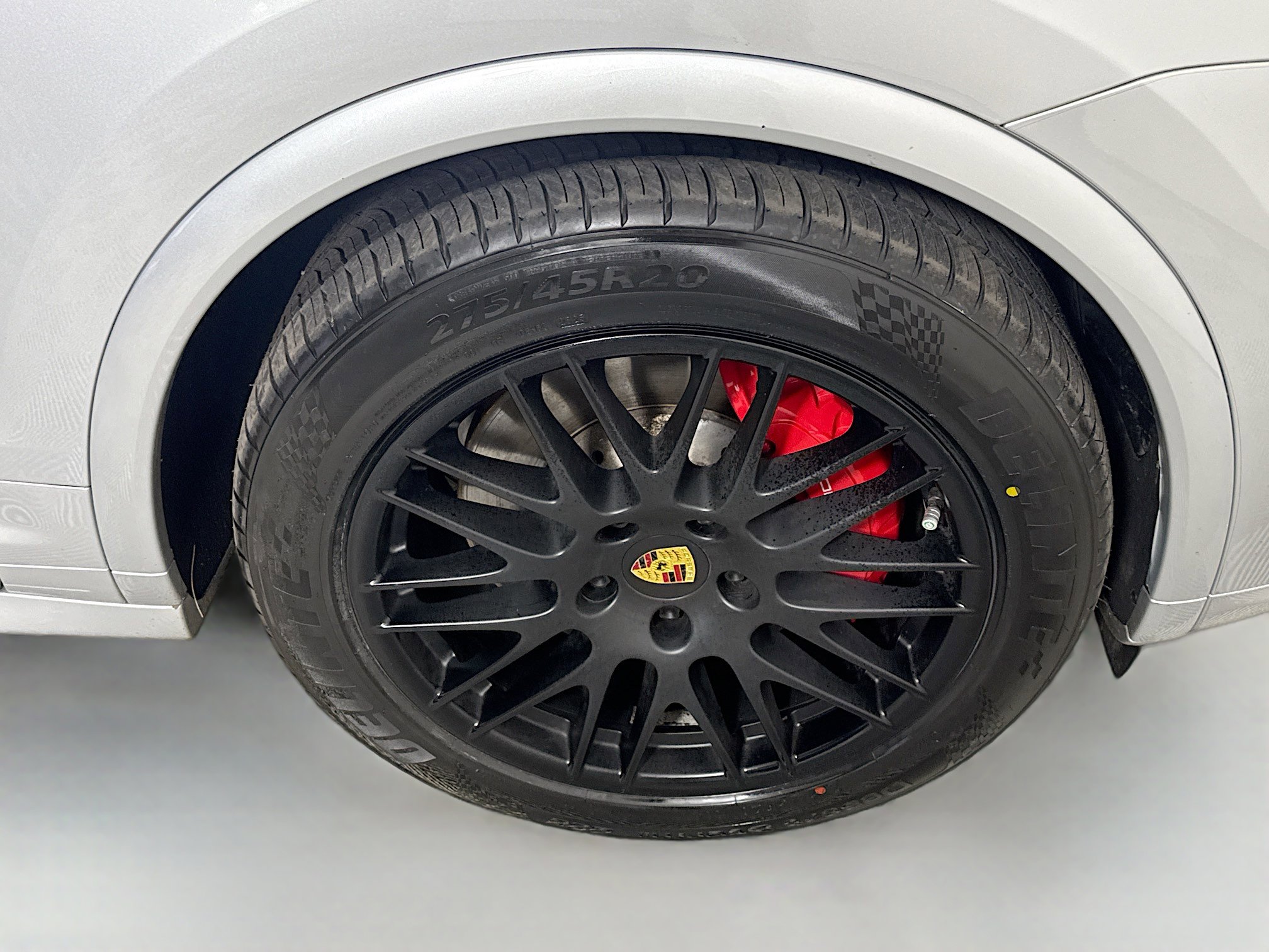 Used 2018 Porsche Cayenne GTS image 31