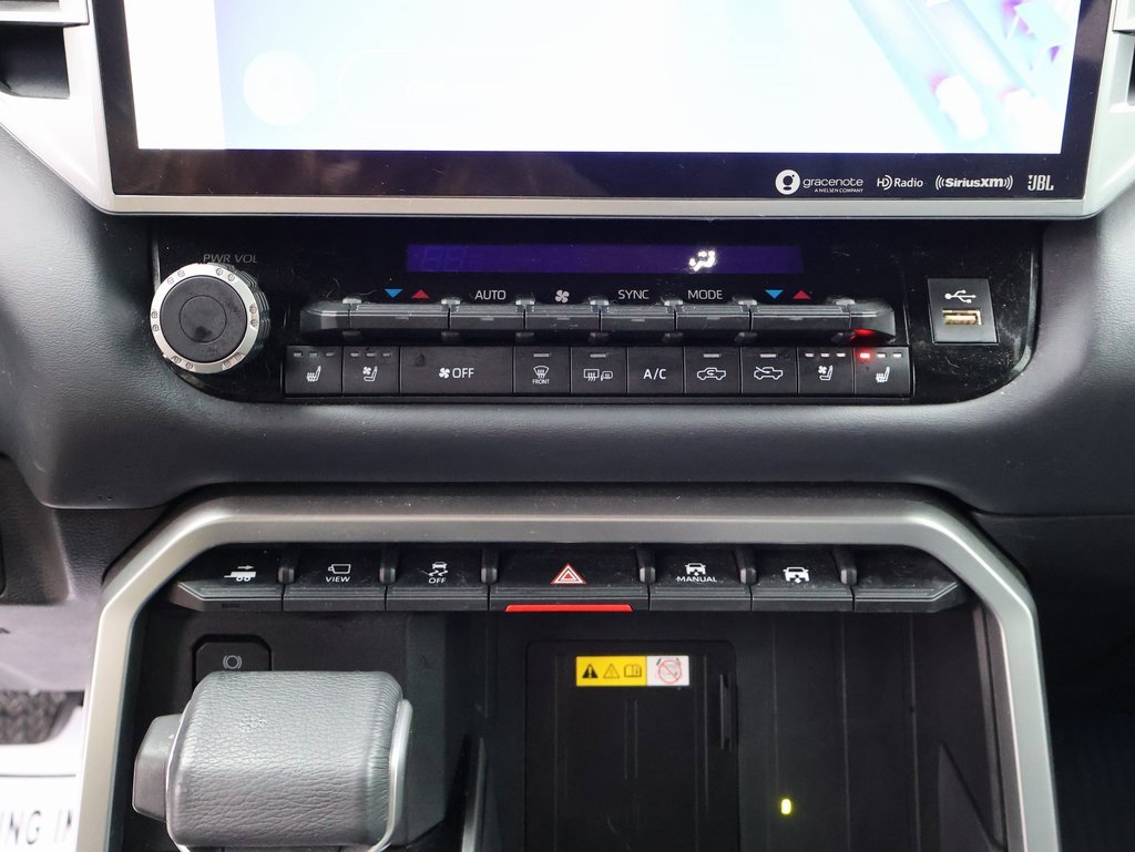 Used 2022 Toyota Tundra Platinum image 29