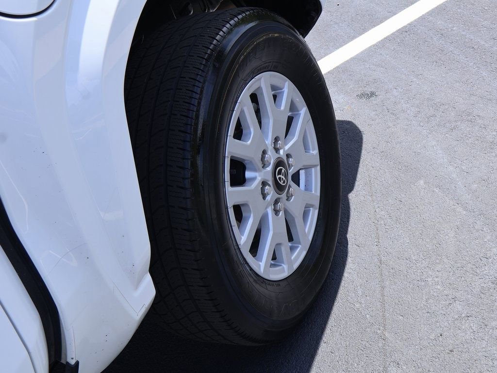 Used 2024 Toyota Tacoma SR5 image 40