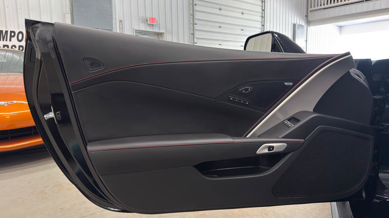 Used 2019 Chevrolet Corvette Grand Sport RWD image 45