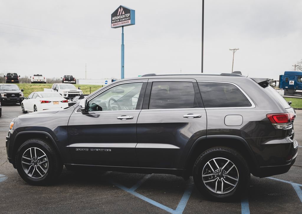 Used 2021 Jeep Grand Cherokee Limited AWD/4WD image 24