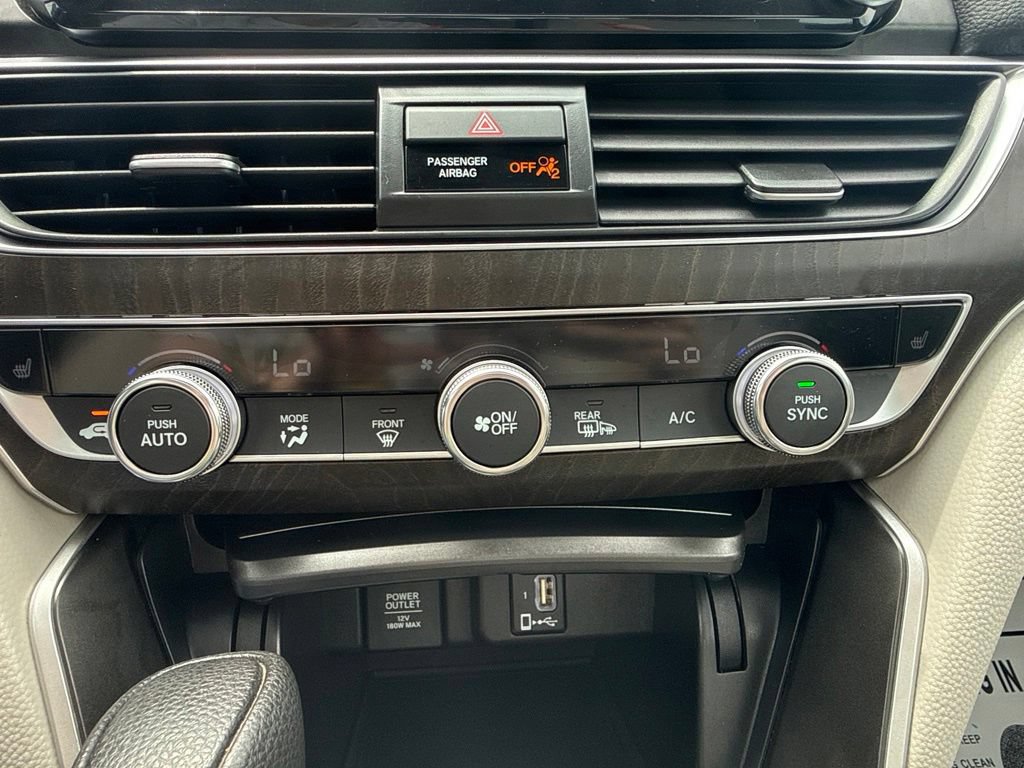 Used 2018 Honda Accord EX image 21