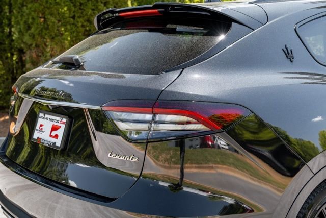 Used 2022 Maserati Levante Modena image 16