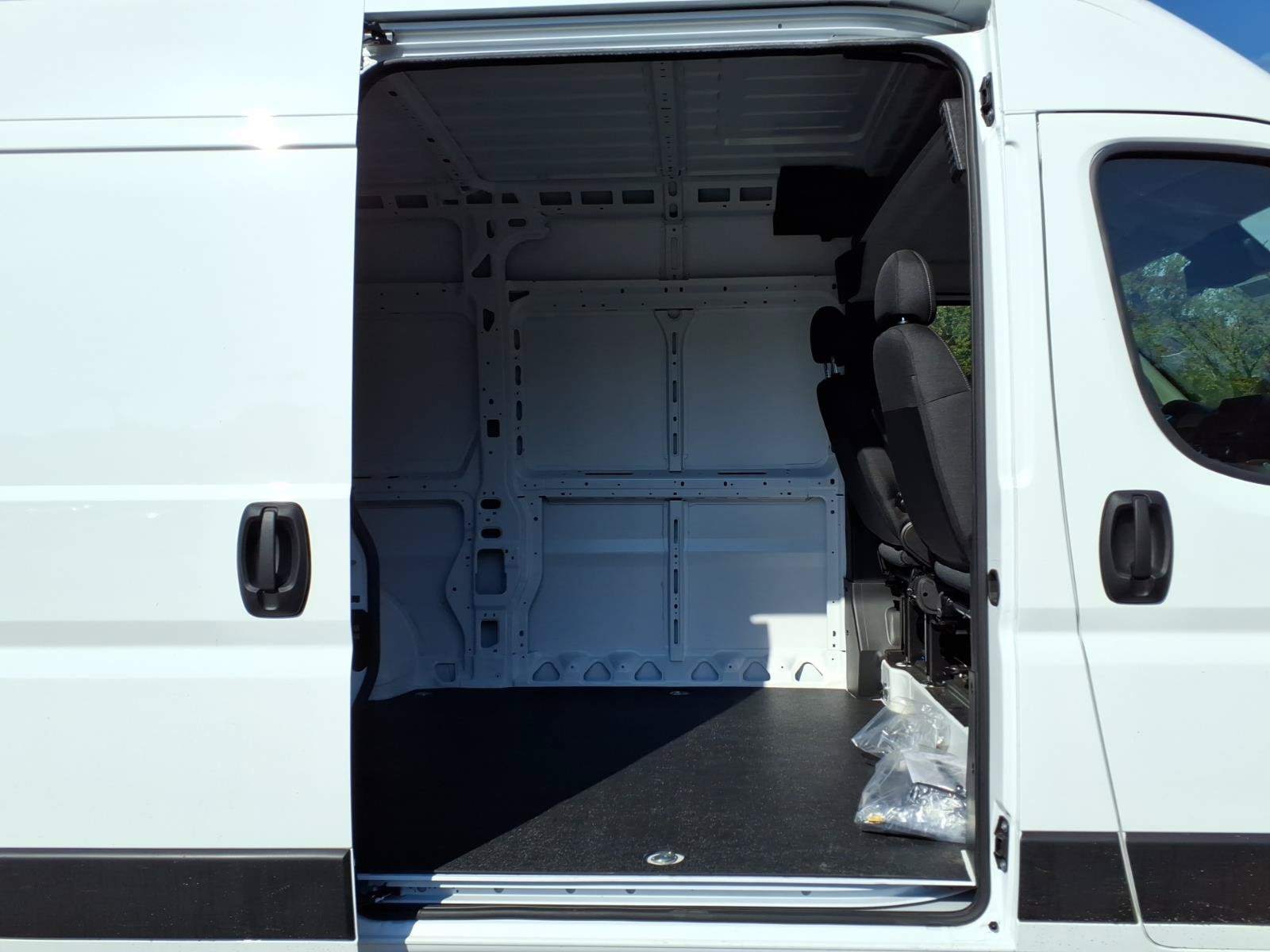 New 2027 RAM ProMaster 1500 w/ Safety Group FWD image 11