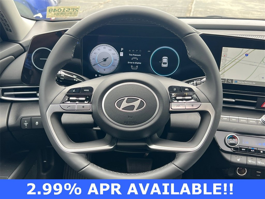 Certified 2025 Hyundai Elantra Limited image 23