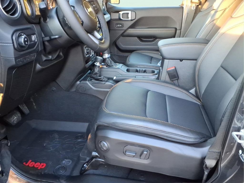 New 2026 Jeep Gladiator Sport image 12