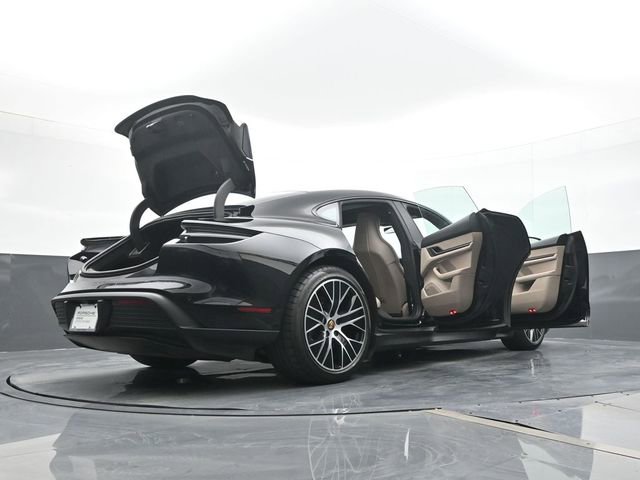 Certified 2022 Porsche Taycan image 27