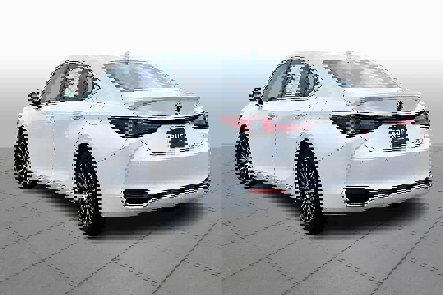 Used 2024 Lexus ES 300h w/ Premium Package image 9