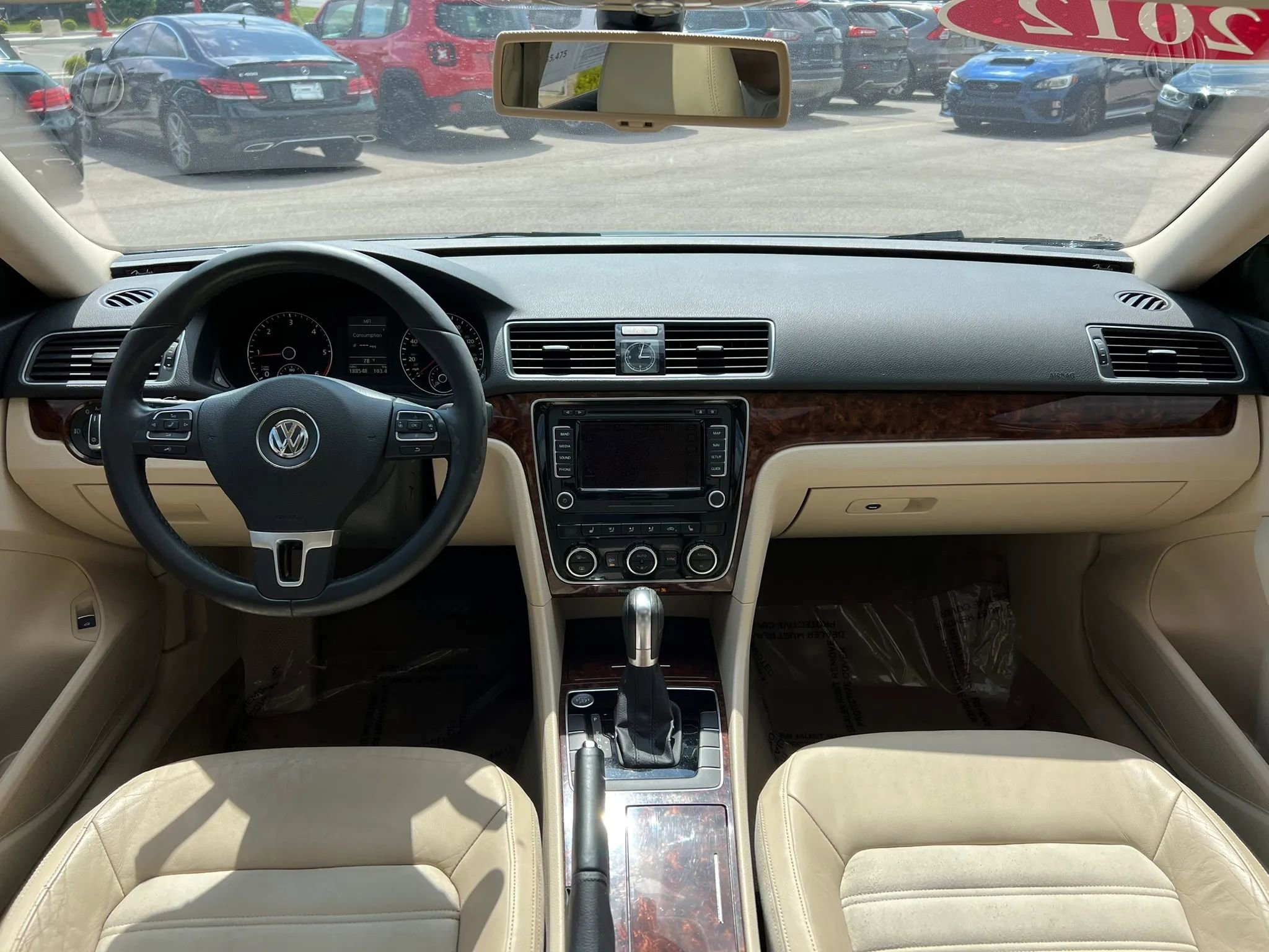 Used 2012 Volkswagen Passat TDI SEL Premium FWD image 9