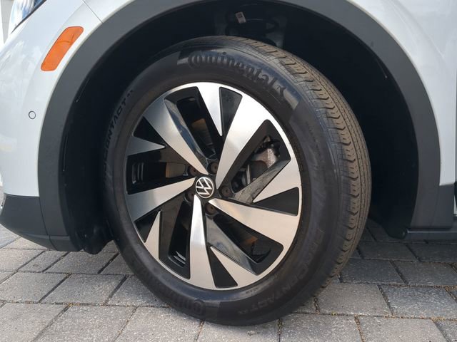 Certified 2025 Volkswagen ID.4 Pro RWD image 33