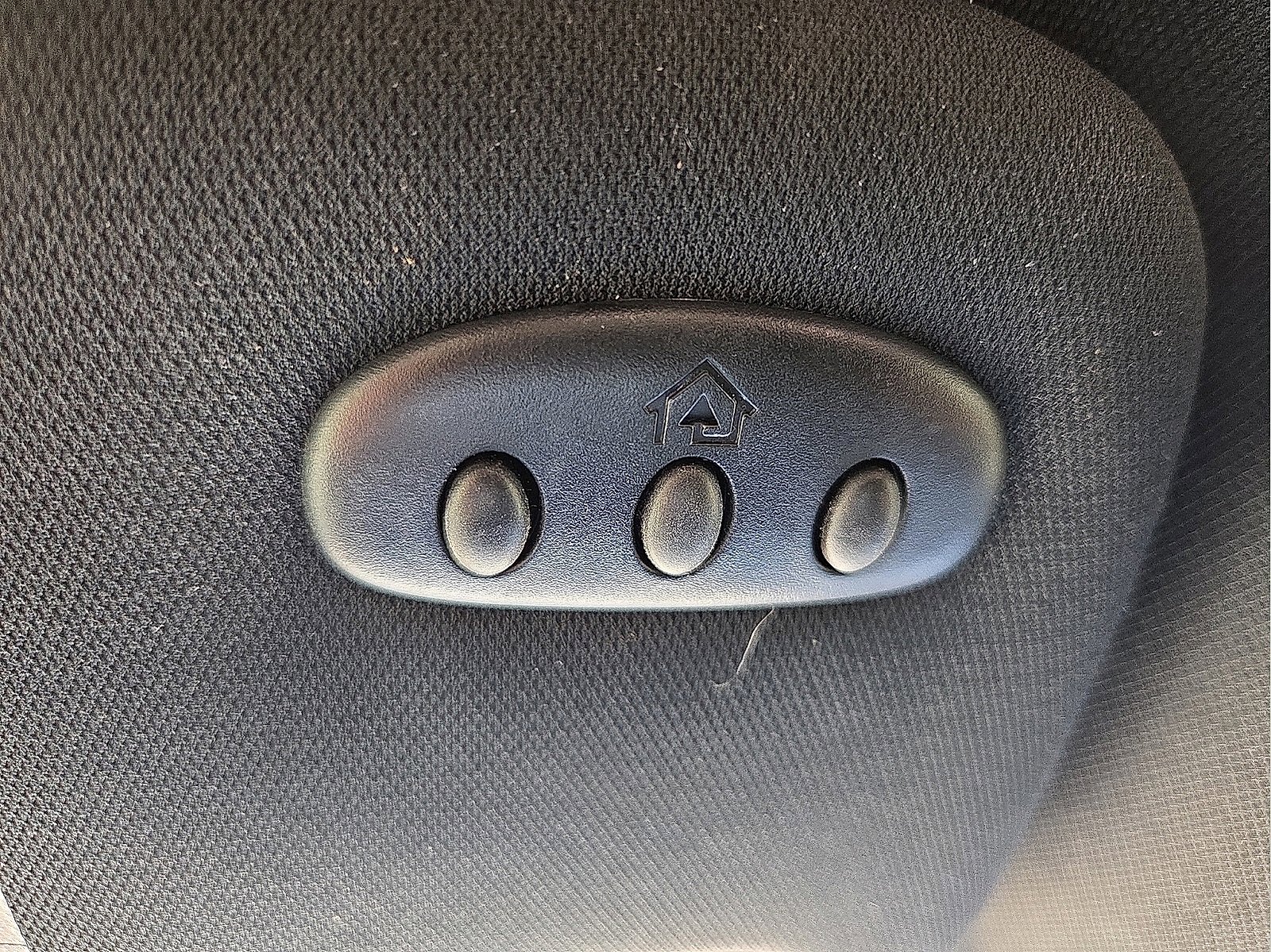 Used 2020 Ford Edge ST-Line w/ Cold Weather Package image 21