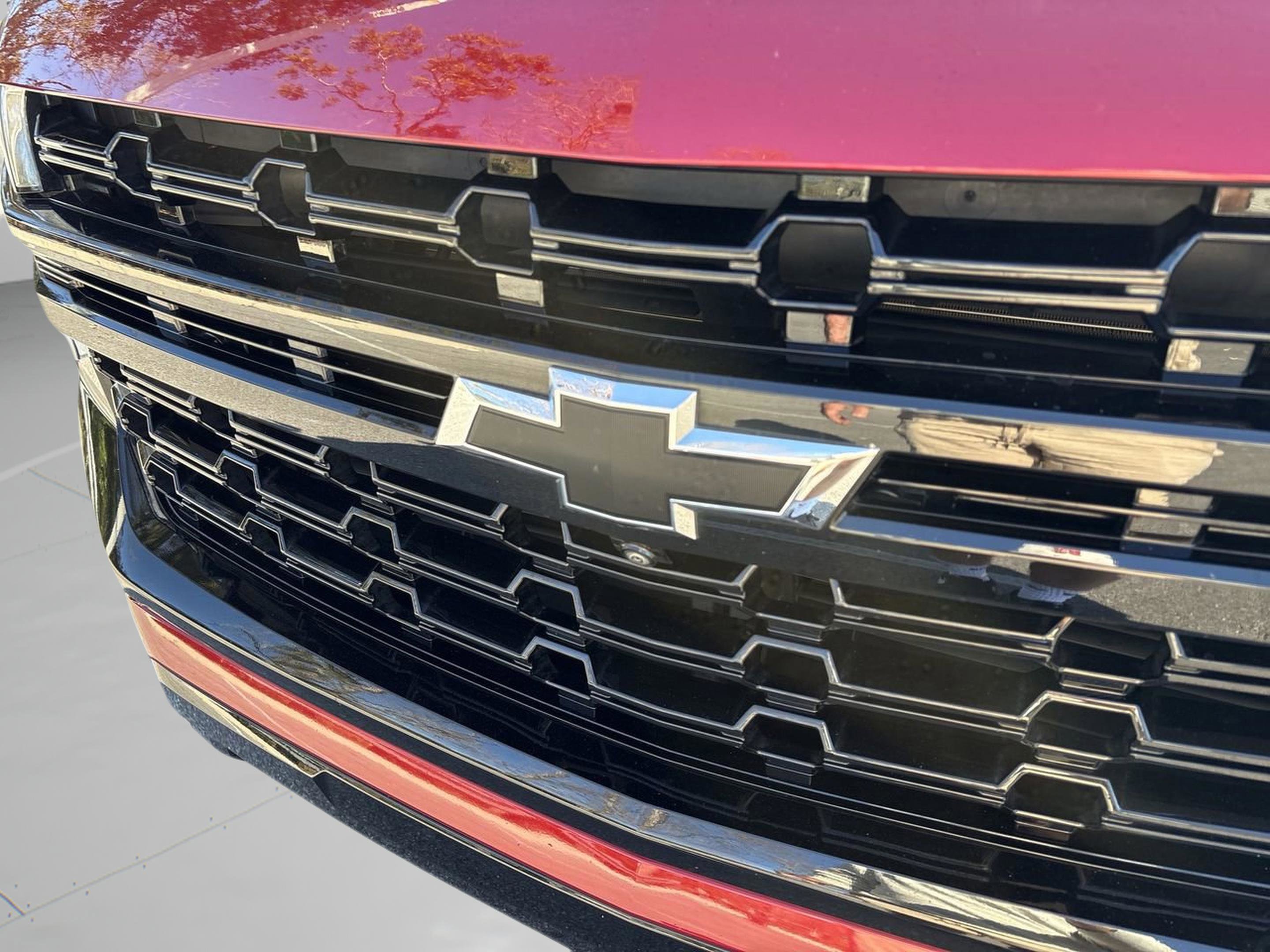 Used 2023 Chevrolet Suburban Z71 w/ Luxury Package image 23