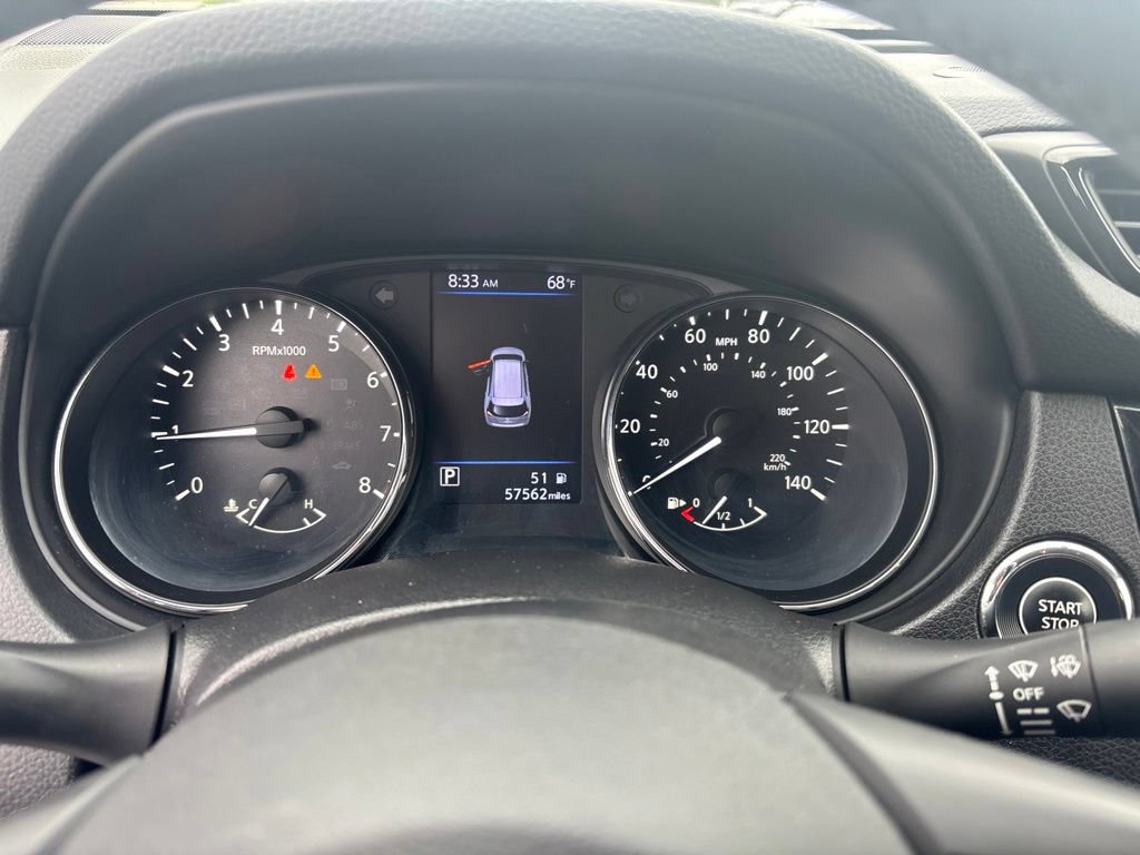 Used 2018 Nissan Rogue SV w/ Sun & Sound Touring Package AWD/4WD image 21