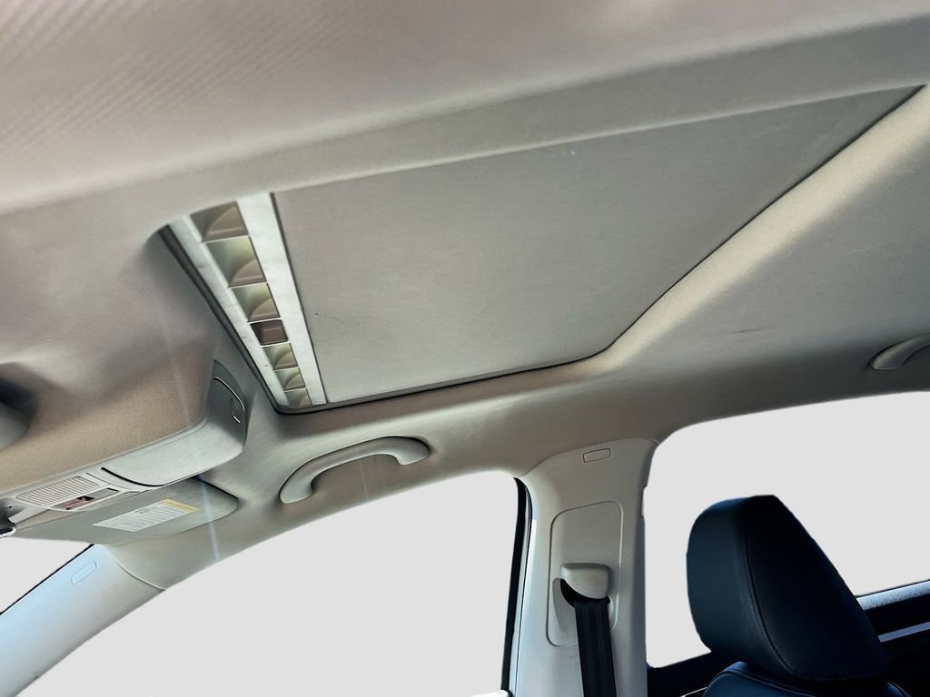 Used 2018 Volkswagen Passat 2.0T SE image 21