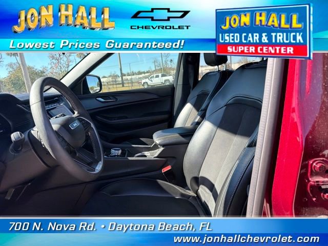 Used 2024 Jeep Grand Cherokee Altitude image 16