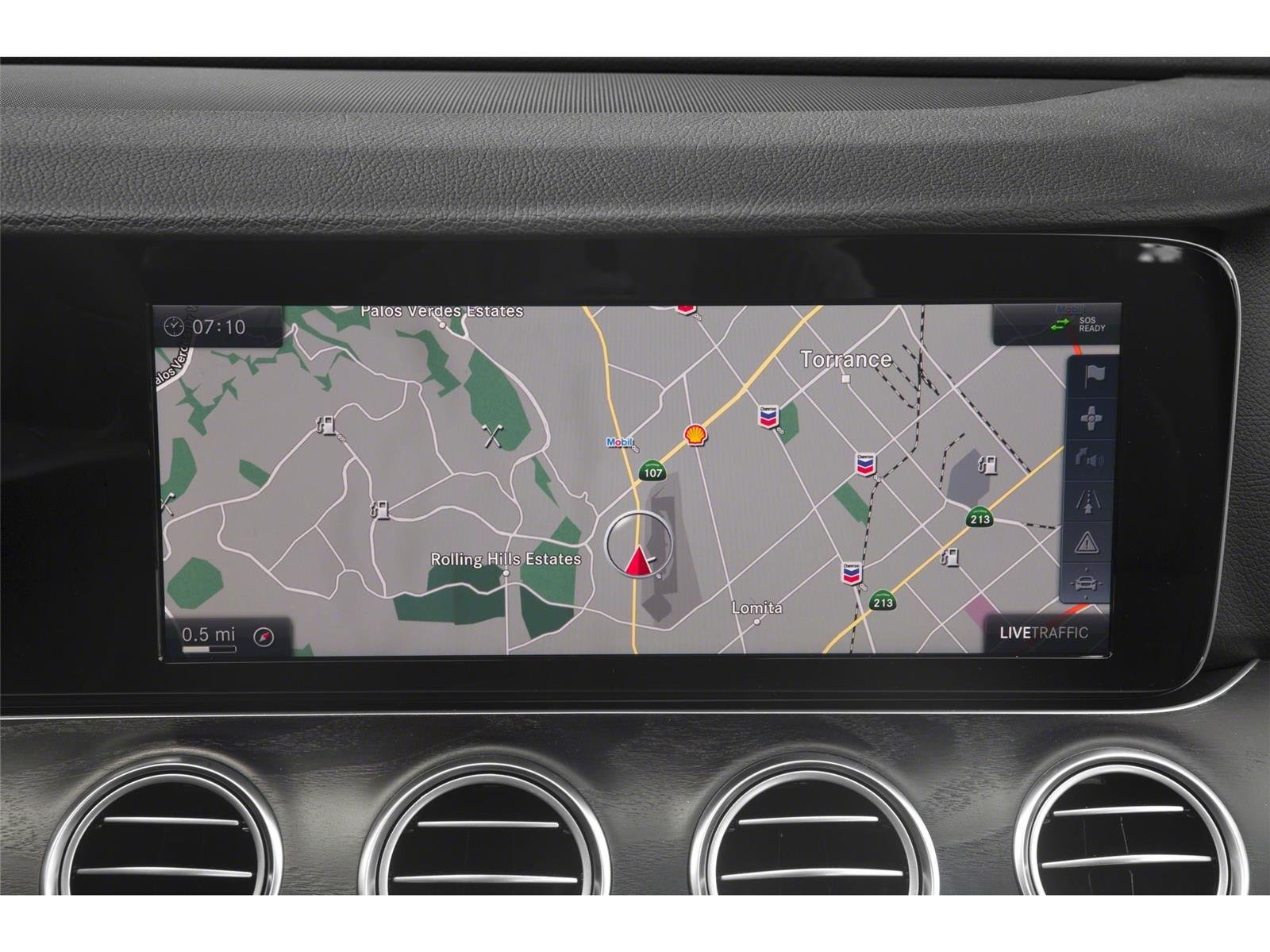 Used 2017 Mercedes-Benz E 400 4MATIC Wagon image 11