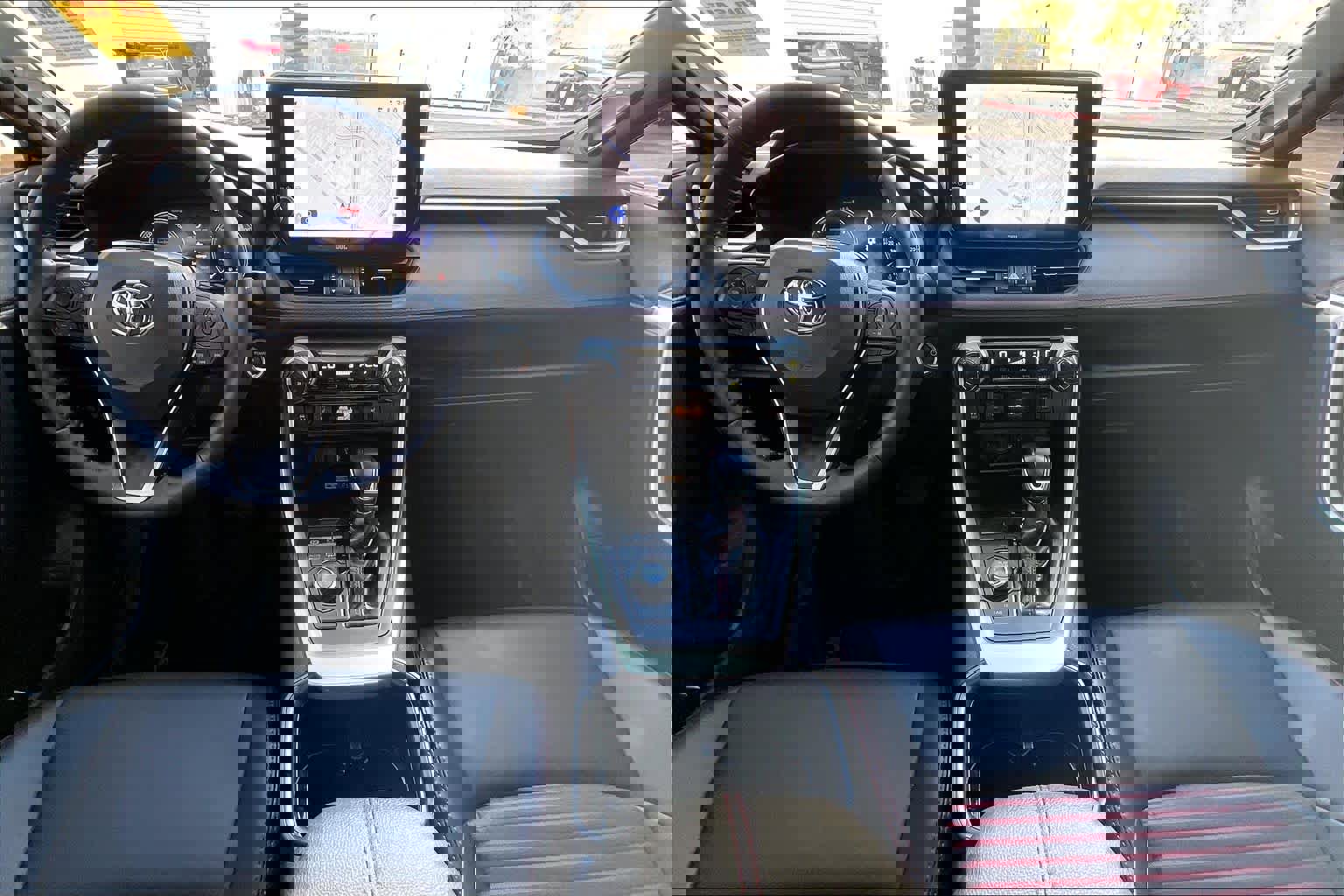 Used 2025 Toyota RAV4 XSE image 15