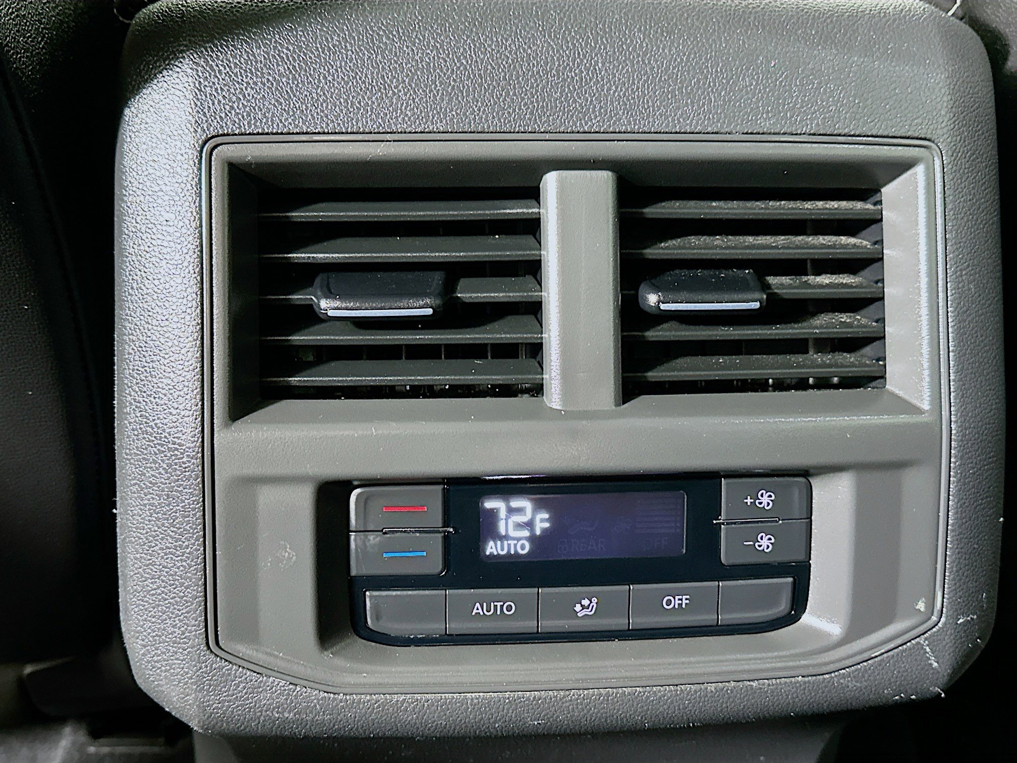 Used 2021 Volkswagen Atlas SE w/ Panoramic Sunroof Package image 24