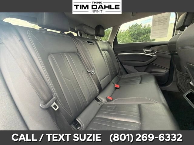 Used 2021 Audi e-tron Premium w/ Convenience Plus Package AWD/4WD image 14