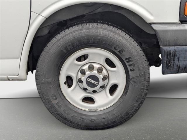 Used 2012 GMC Savana 2500 Extended w/ Power Package image 10