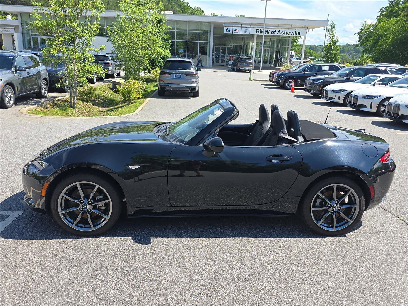 Used 2019 MAZDA MX-5 Miata Grand Touring w/ GT-S Package RWD image 6