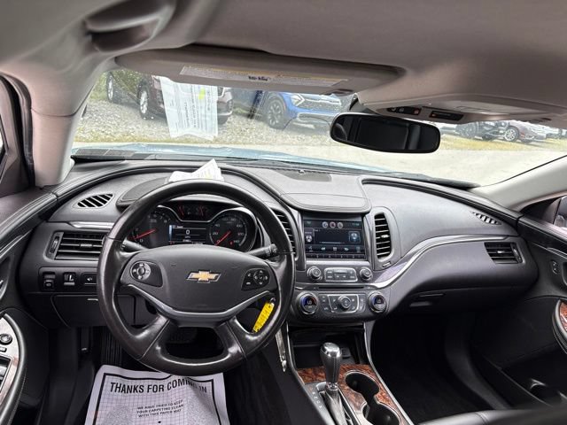 Used 2014 Chevrolet Impala LT w/ Convenience Package FWD image 11