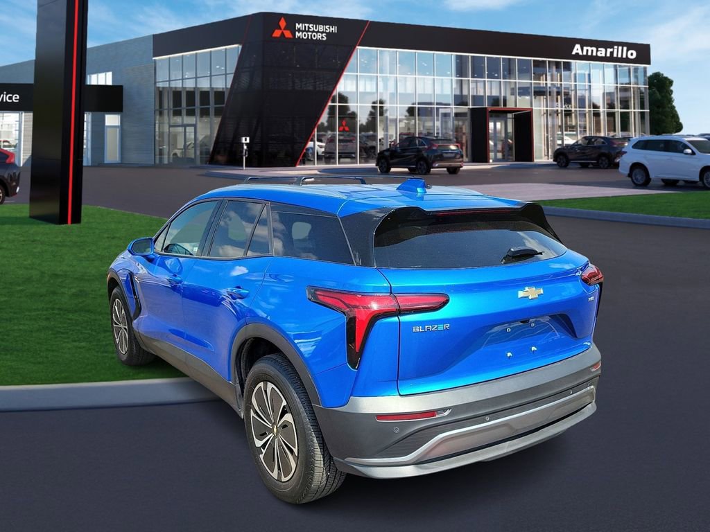 Used 2024 Chevrolet Blazer EV LT image 2