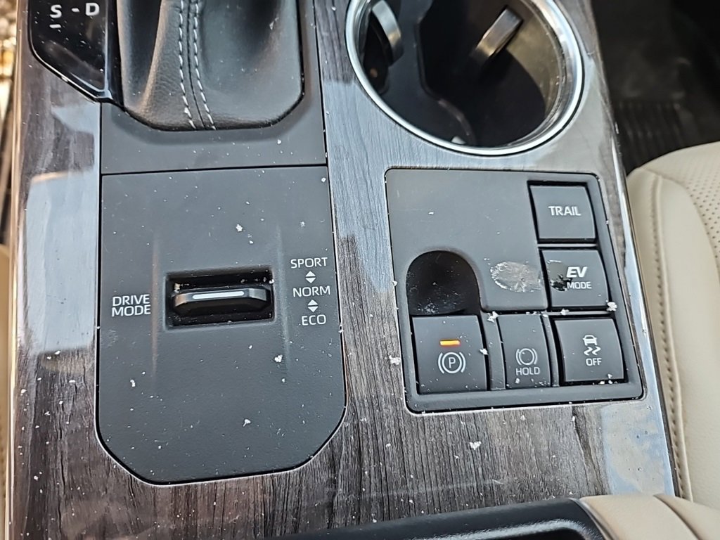 Used 2023 Toyota Highlander Platinum image 22