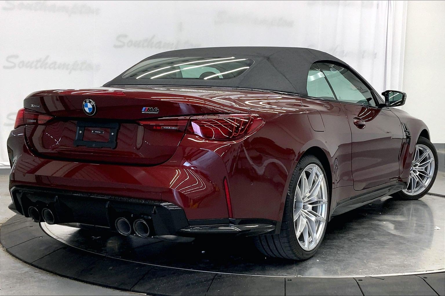 Used 2025 BMW M4 xDrive Competition AWD/4WD image 15