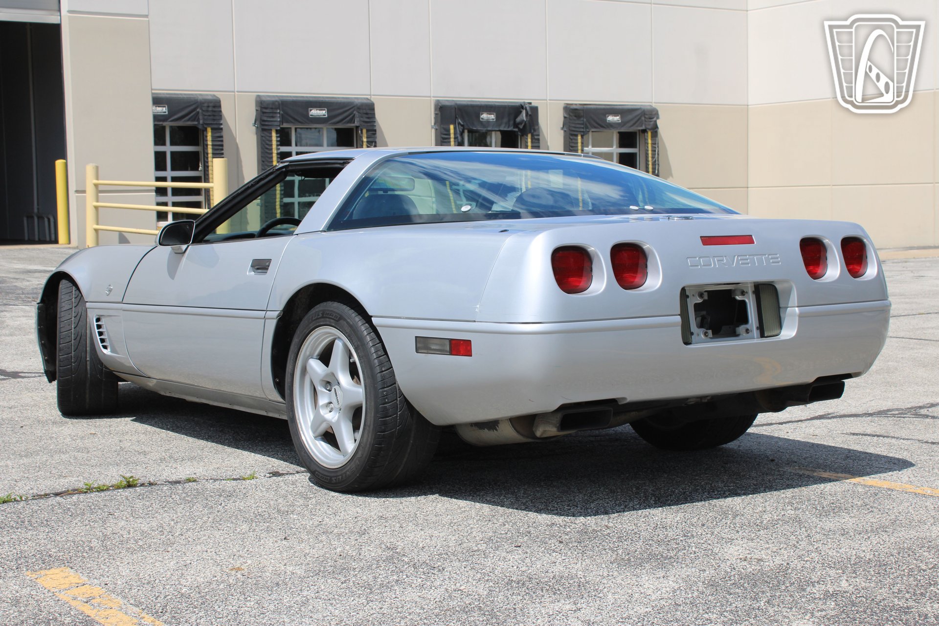 Used 1996 Chevrolet Corvette Coupe RWD image 4