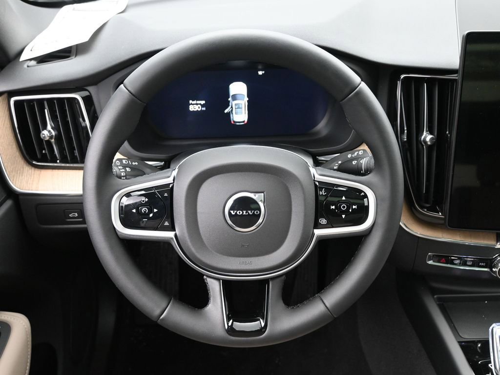 New 2026 Volvo XC60 B5 Plus w/ Climate Package image 17